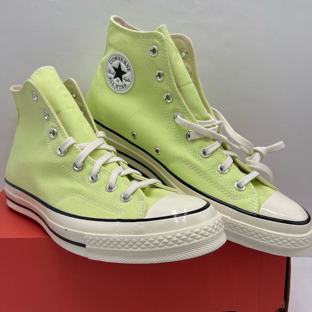 Converse Men’s A07428C
CHUCK 70 HI
CITRON THIS/EGRET All Star High Top Sneakers - Picture 5 of 16